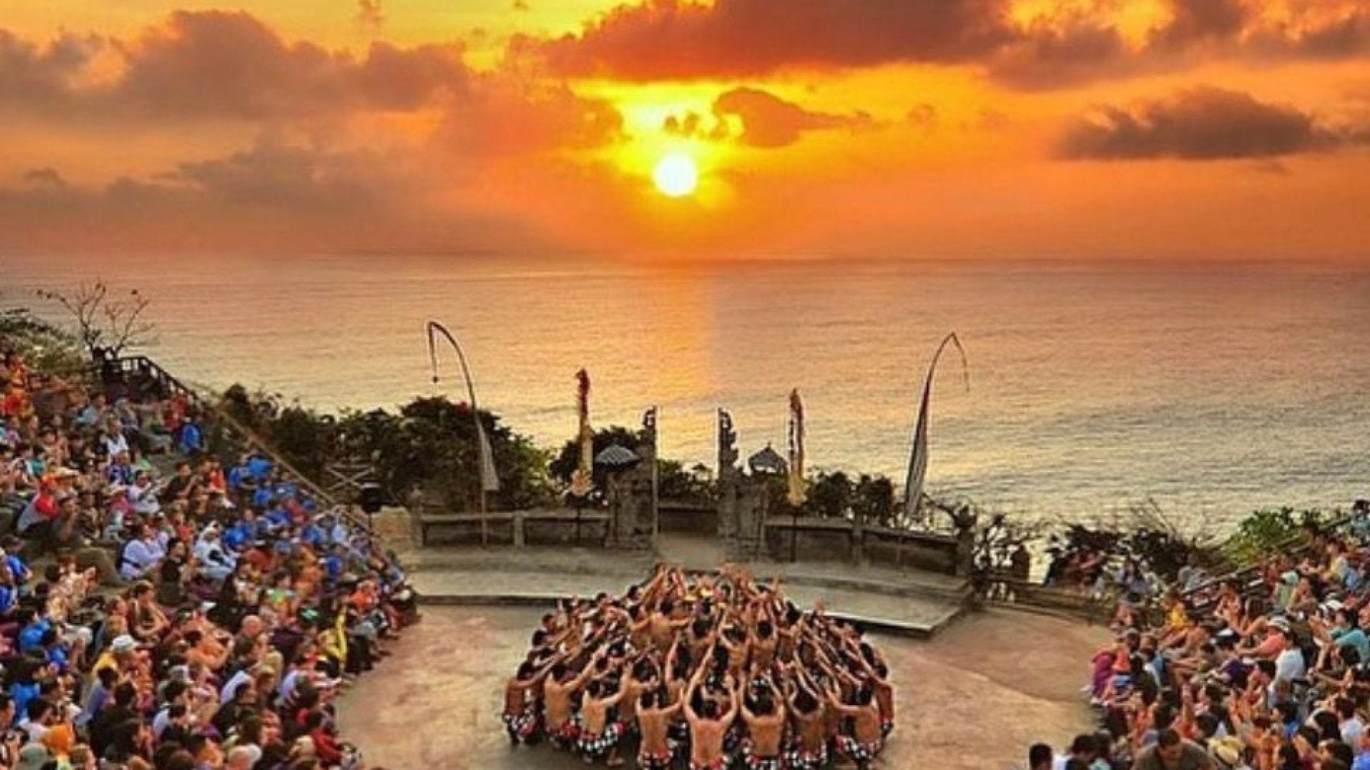 Uluwatu Temple & Kecak Fire Dance Show